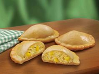 Casa do Pão de Queijo lança o Pastel de forno da Vovó